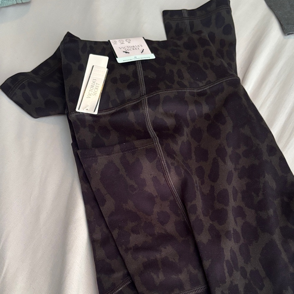 Victoria's Secret Black Leopard Leggings